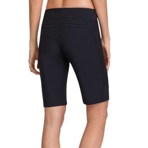 NWT Tail White Label Womens Golf Shorts Black Size 2